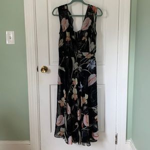 White House Black Market black floral dress - size 10